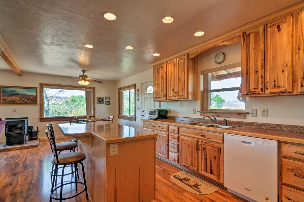 Cozy Henrieville Cabin 18 Mi To Bryce Canyon Np! 외부 사진