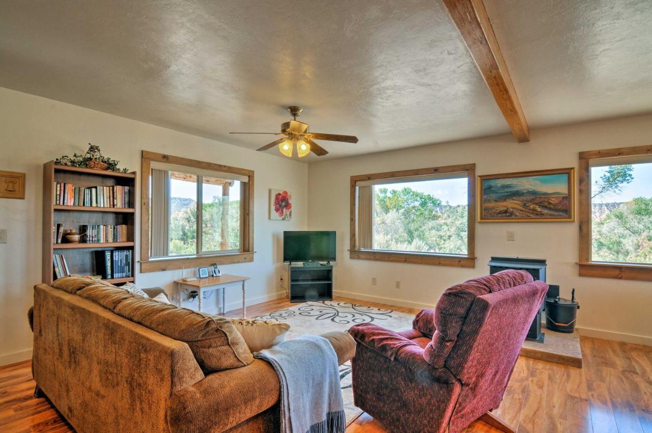 Cozy Henrieville Cabin 18 Mi To Bryce Canyon Np! 외부 사진