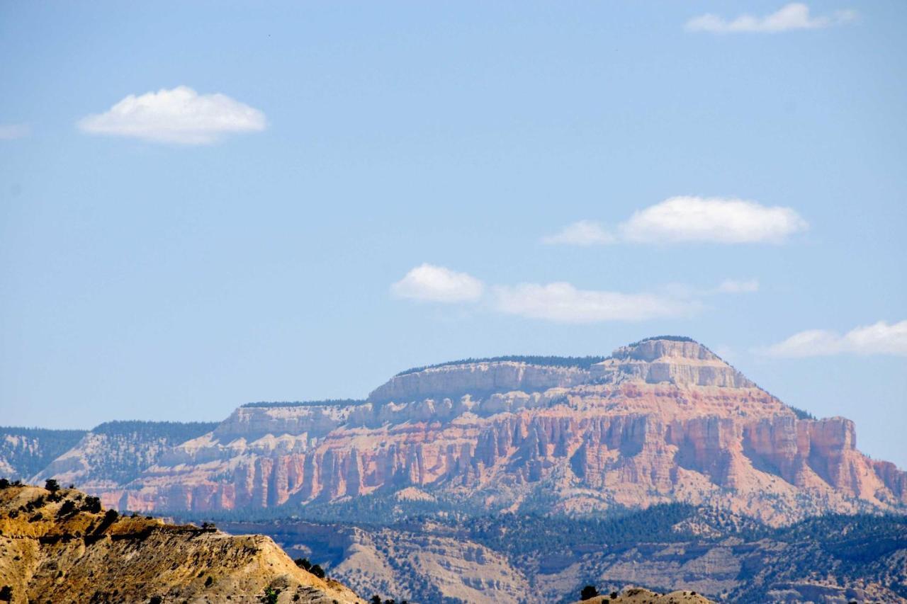 Cozy Henrieville Cabin 18 Mi To Bryce Canyon Np! 외부 사진