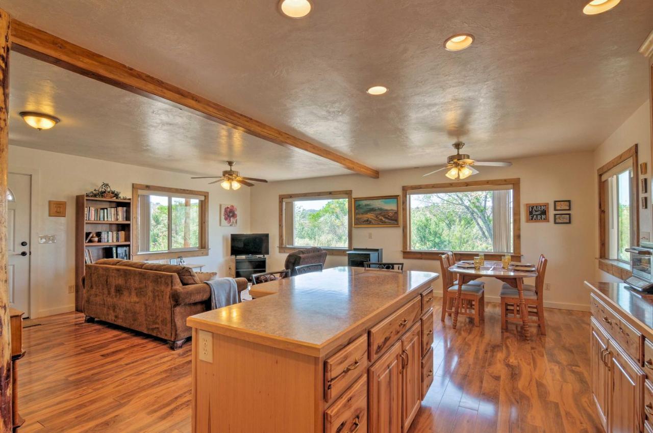 Cozy Henrieville Cabin 18 Mi To Bryce Canyon Np! 외부 사진